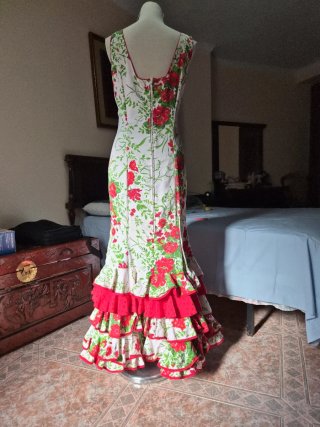 Vestido de flamenca con flores