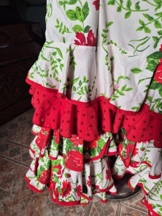 Vestido de flamenca con flores