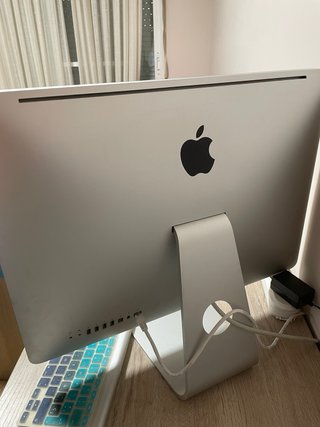 iMac Apple Plata y Blanco