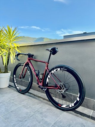 Megamo Silk Gravel