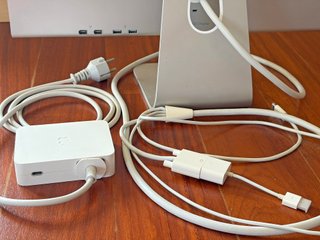 Monitor Apple Cinema Display HD