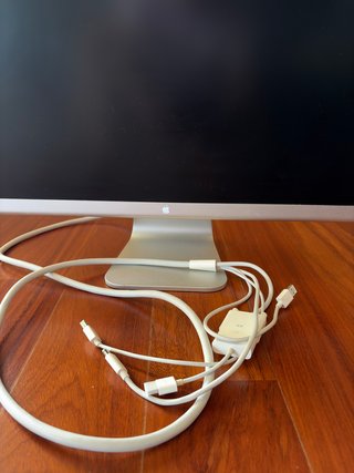 Monitor Apple Cinema Display HD