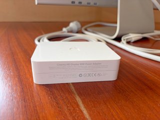 Monitor Apple Cinema Display HD