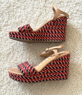 Sandalias cuña Gioseppo multicolor