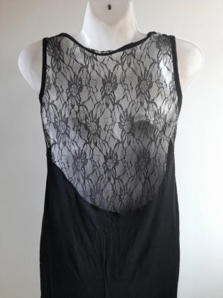Vestido negro con encaje