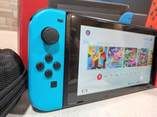 Nintendo Switch + 2 Juegos