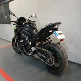 Kawasaki Z900 Performance 2023