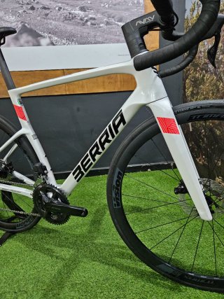 Berria Belador Elite 105 Di2