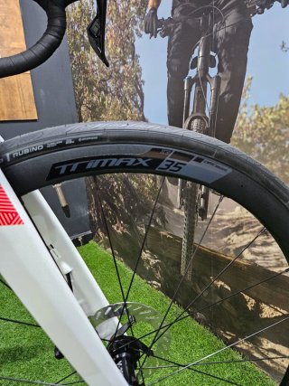 Berria Belador Elite 105 Di2