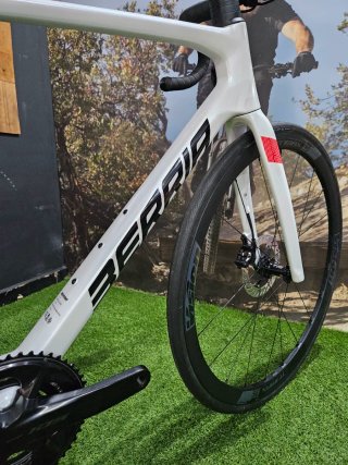 Berria Belador Elite 105 Di2