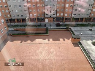 Piso en venta en Tenderina Baja - Ventanielles en Oviedo
