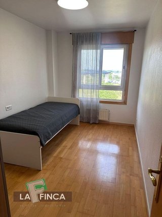 Piso en venta en Tenderina Baja - Ventanielles en Oviedo