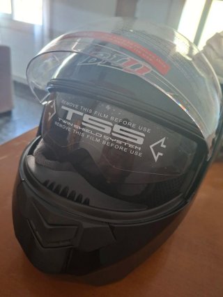 Casco de moto integral negro