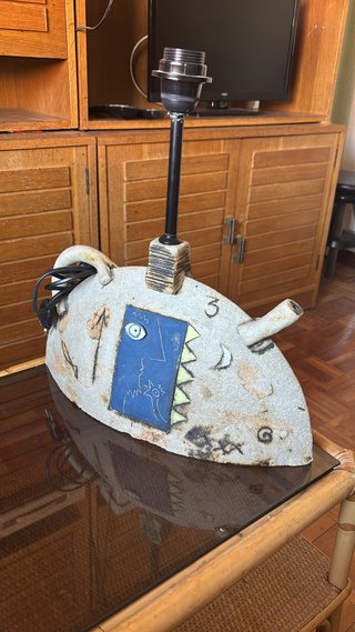 Lámpara de cerámica artesanal