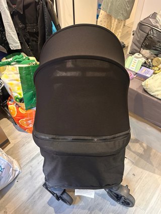 Silla de coche y cochecito de bebé