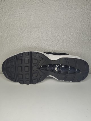 Nike Air Max 95 Talla 43 Negras y Blancas
