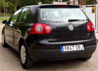 Volkswagen Golf 1.9TDI Pegatina B