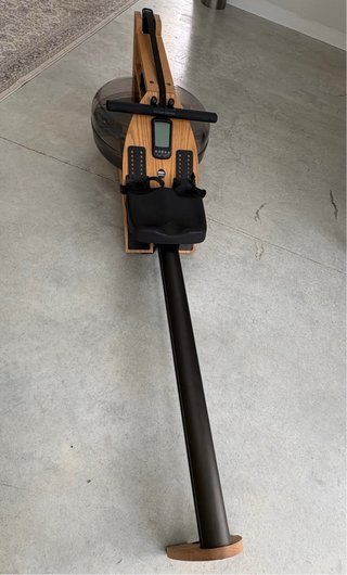 Máquina de remo por agua. “WaterRower” A1. Roble.