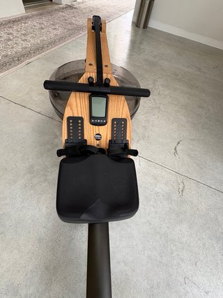 Máquina de remo por agua. “WaterRower” A1. Roble.