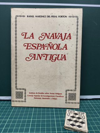 La navaja española antigua - Rafael Martínez del P