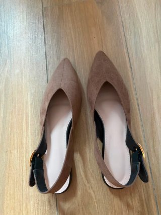 Zapatos slingback tacón bajo ante