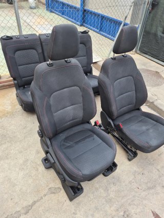 Juego Asientos Ford Kuga 2023