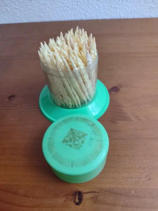 Palillero vintage  Bote perfecto, palillos nuevos