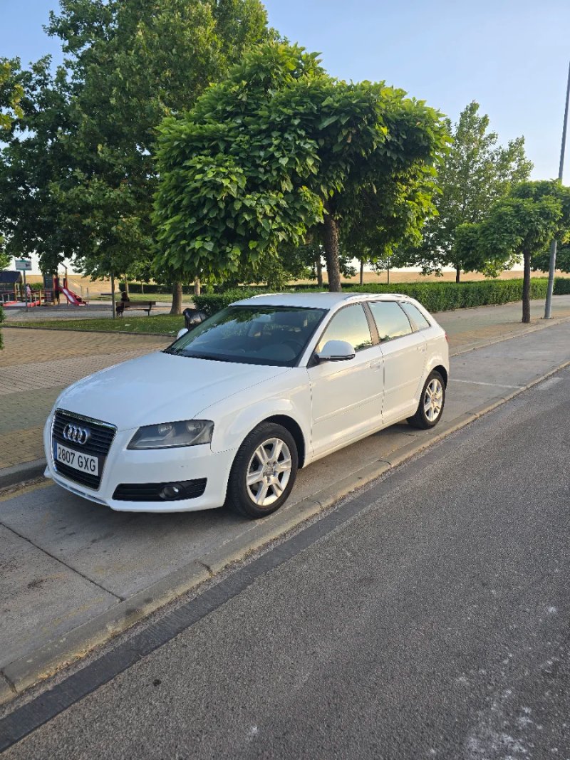 Audi A3 2010 - foto 1