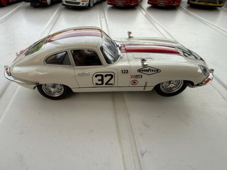 Scalextric Ninco Jaguar E-Type