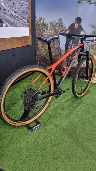 Mondraker Chrono carbono