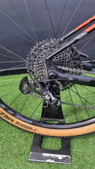 Mondraker Chrono carbono