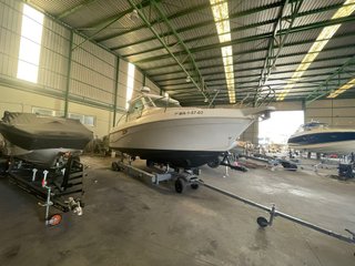 Barco Faeton 840M