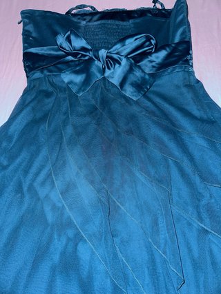 Vestido de fiesta azul verdoso