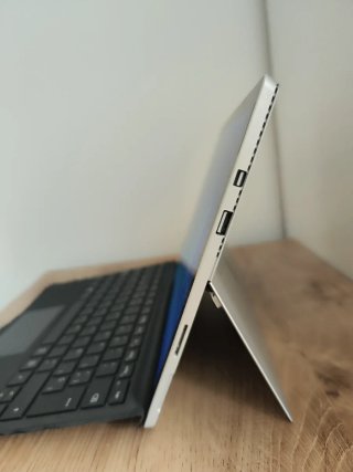 Microsoft Surface Pro 4