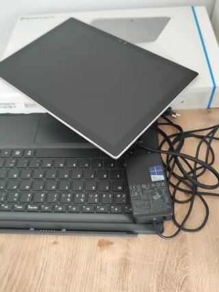 Microsoft Surface Pro 4