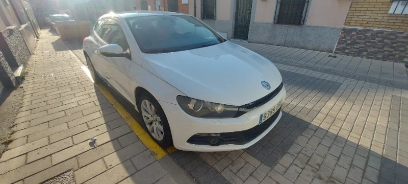 Volkswagen Scirocco 2009 - foto 1