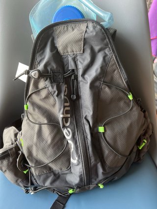 Mochila Quechua con depósito de agua