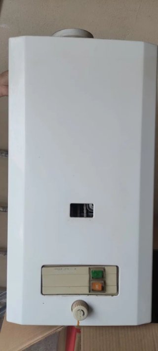 Termo de agua blanco
