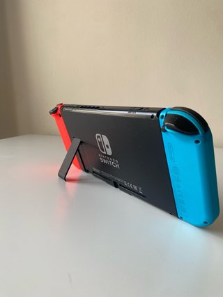 Nintendo Switch V2 + accesorios