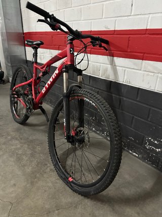 Bicicleta B'Twin Rockrider 540 S Roja