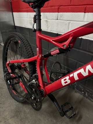 Bicicleta B'Twin Rockrider 540 S Roja