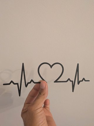 Decorazione battito cardiaco con cuore