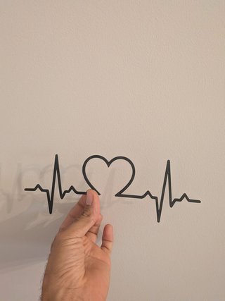 Decorazione battito cardiaco con cuore