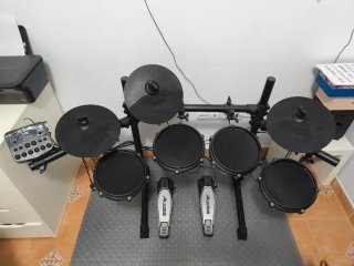 Batería Electrónica Alesis Turbo Mesh kit