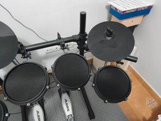 Batería Electrónica Alesis Turbo Mesh kit