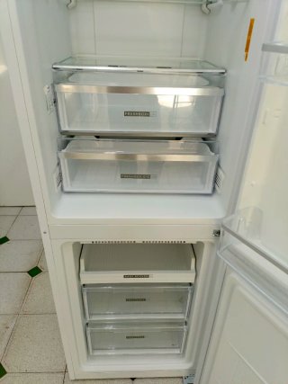 Nevera combi Whirlpool 200/60cm clase E con garant