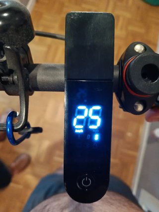 Patinete Xiaomi Essential Negro