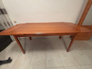 Mesa de comedor de madera. Medidas 85*160/260