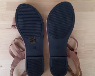 Sandalias romanas planas sin estrenar