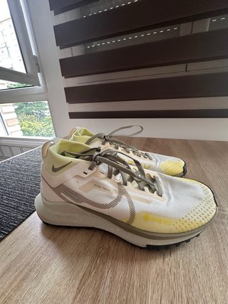 Nike Pegasus Trail 4 GTX Blancas/Amarillas